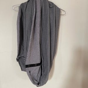 Lululemon Vinyasa Scarf